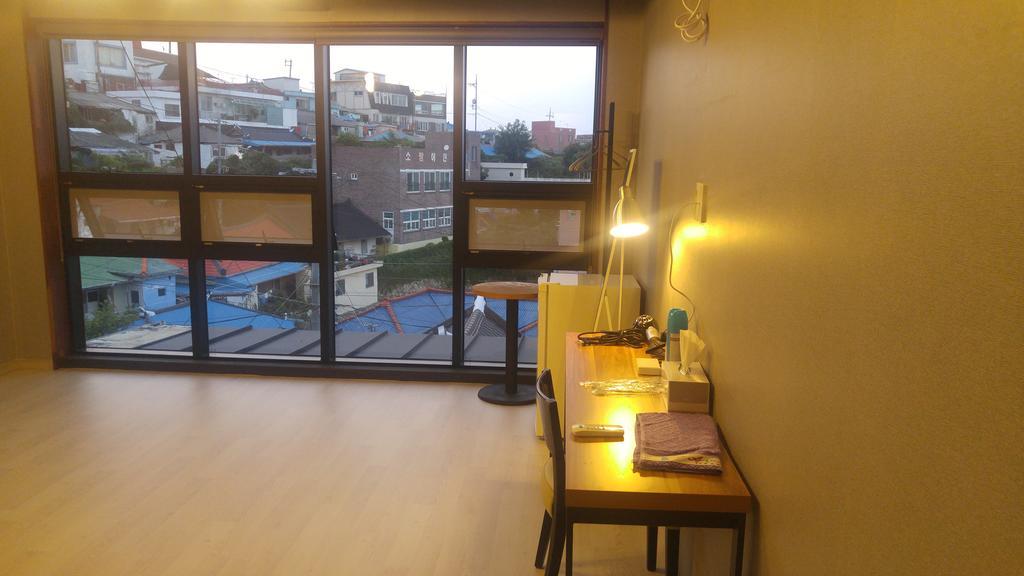 White Windmill Guesthouse Mokpo Buitenkant foto